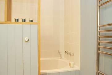 The bathroom to Bedroom 1.