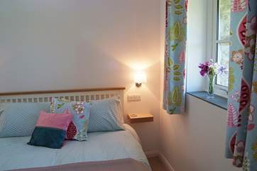 The pretty double bedroom.