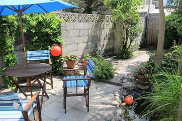 The pretty terrace.