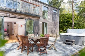 Drift is a cedar-clad super-insulated eco home with the highest sustainable credentials.
