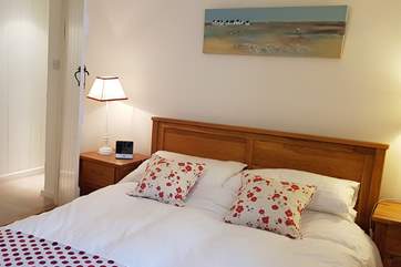This is the double bedroom, overlooking the little cobbled courtyard.