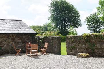The sunny courtyard.