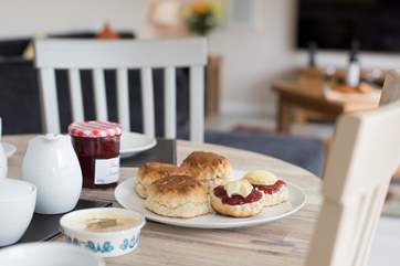 A cream tea on arrival.