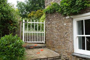Beautiful stone walls and original sash windows.