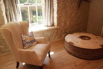 The landing-area is the ideal spot to enjoy the water wheel which can be arranged to be turned on so that you can see it working.