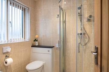 The shiny shower-room.