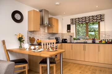 Plenty of room for holiday mealtimes.