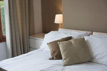 The double bedroom.