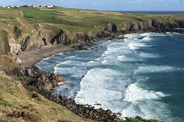 There are great beaches waiting to be discovered on the Lizard.