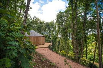 Your pathway to Owl. Owl sits on a lower level to Pheasant, Buzzard and Woodpecker but still enjoys the same views.
