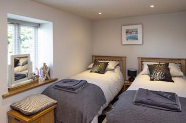 The twin room has two 3' single beds.