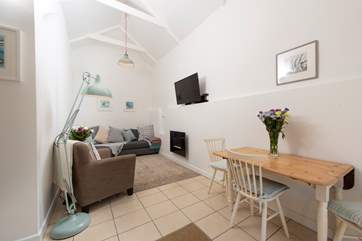 The kitchen dining area.