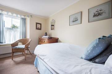 The single bedroom is opposite the double room at the front of the cottage.