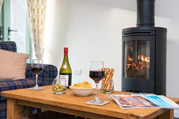 The wood-burner makes this an ideal retreat all year round.