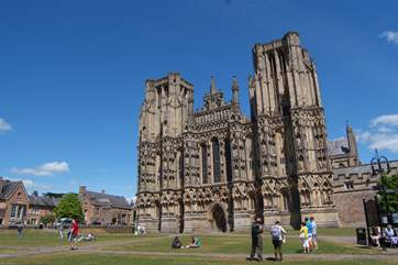 The Hayloft is just a 10 minute drive from the cathedral city of Wells.