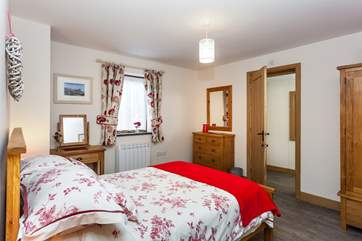 The pretty bedroom.