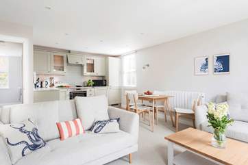 The open plan living-room is light and spacious and relaxing after a day out exploring this wonderful unspoilt area of Cornwall.