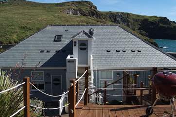 Penelope is the top floor 'penthouse' apartment accessed by two flights of steps at the rear of the building.