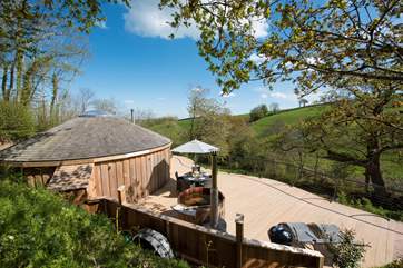 Woodpecker is set into the woodland with a huge deck and fabulous views.