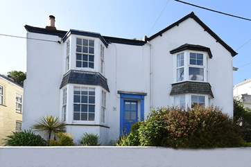9 Wellington Terrace (the left-hand side of the building).