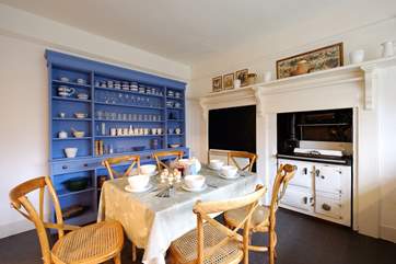 The kitchen/dining-area.