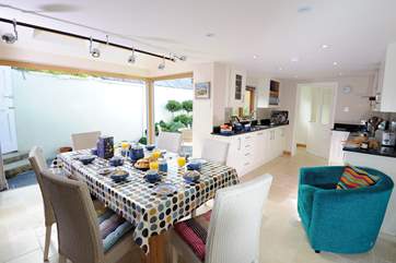 The kitchen/dining-room.