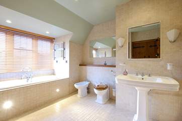A spacious bathroom.