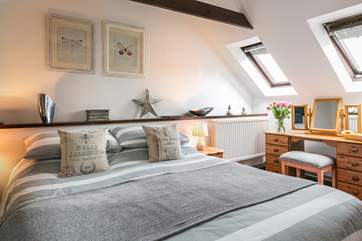 The gorgeous double bedroom.