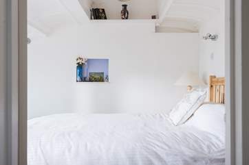 Bedroom 2 also has a 5ft king-size bed and sea views.