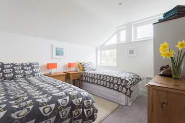 The twin bedroom with 3ft beds.