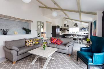 This gorgeous and luxurious barn conversion has a huge open plan living, cooking, dining-area with French windows that open out onto the terrace... and of course the hot tub !