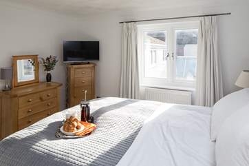 The master bedroom has its own en suite.