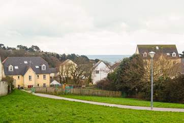 You can walk through the playpark and quiet lanes to the beach at Swanpool.