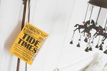 The Tide Times is essential reading here - but please leave it behind at the end of your stay so that the next guests can read it too.