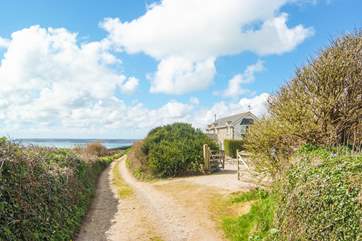 The entrance lane to Sea Garden House.