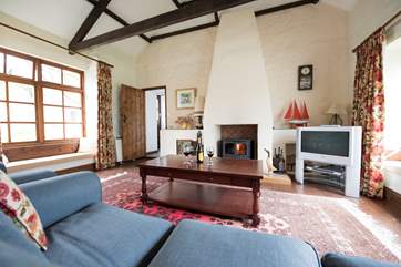 The sitting/dining-room.