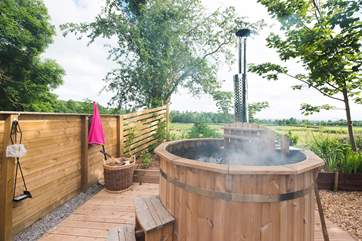 The wooden hot tub is so atmospheric - soak up a starry night - all your logs are provided.