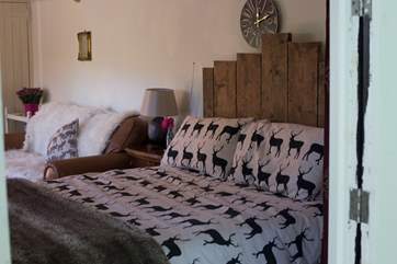 There's a super comfy double bed.