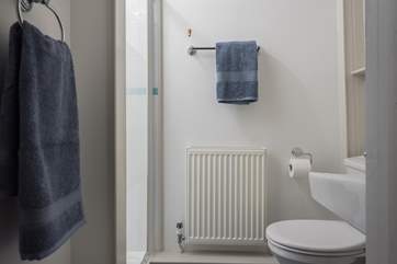 The en suite shower-room.
