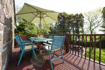 Relax on the terrace.