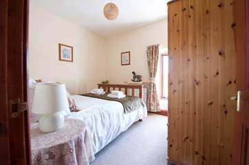 The double bedroom.