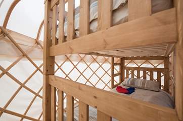 The cosy bunk bedroom.