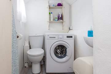 The little utility room with a WC too.
