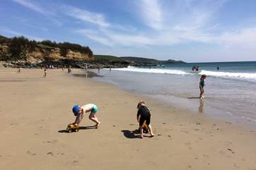 There's a beautiful sandy beach at Perranuthnoe, a pub, two cafes and craft shops.