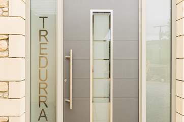 Welcome to Tredurra.