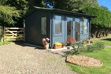 The cabin which is just across from Sangers is double glazed, insulated and has full plumbing and electricity.