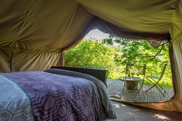 What a treat of a view. Waking up with the sound of nature all around you.