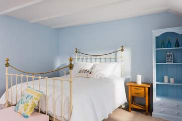 Bedroom 4 has a 5' bed.