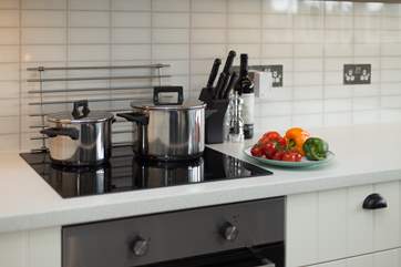 The kitchen is really well equipped.