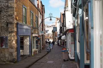 Cheap Street and St Catherine's are Frome's historic shopping areas - This is Cheap Streat with a little stream running down the centre! Great choice of cafes here.